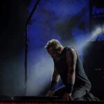 El cantante de Metallica, James Hetfield rompe a llorar en el escenario durante su concierto de Brasil.